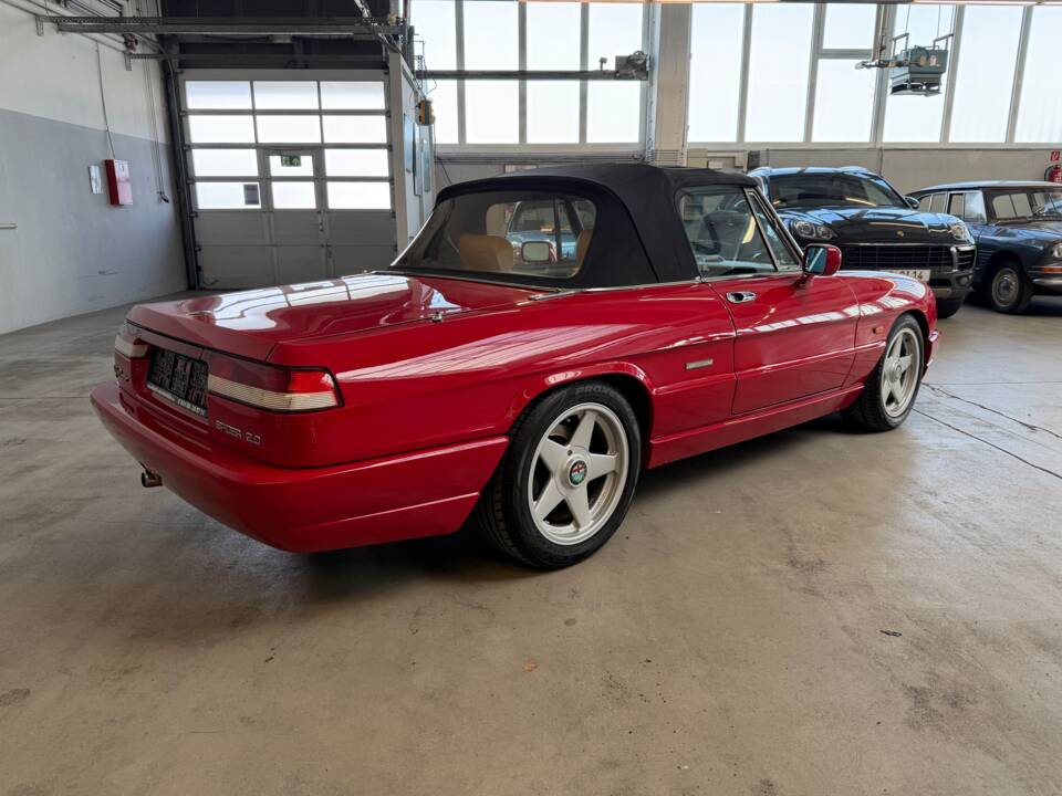 Image 10/42 de Alfa Romeo 2.0 Spider (1991)