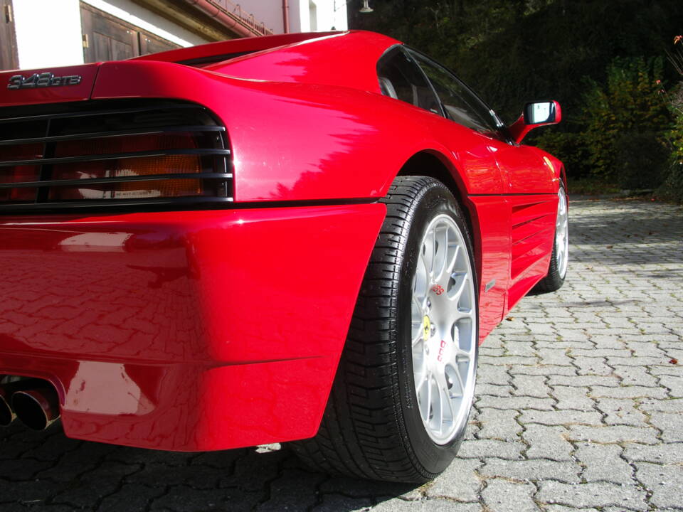 Image 3/47 de Ferrari 348 TB (1992)