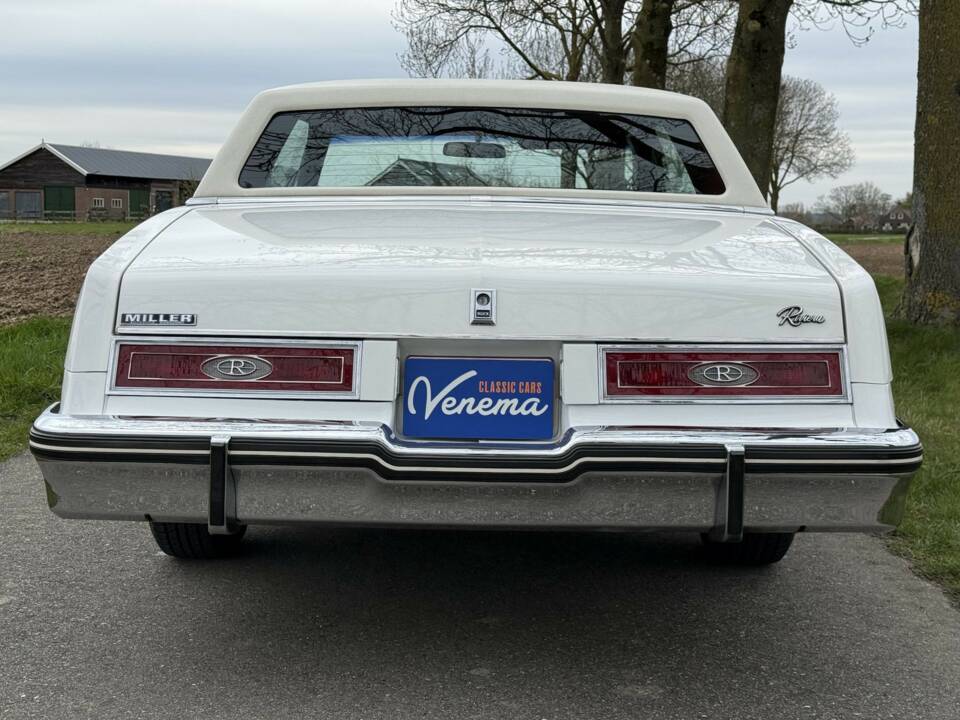 Bild 5/26 von Buick Riviera Coupe (1983)