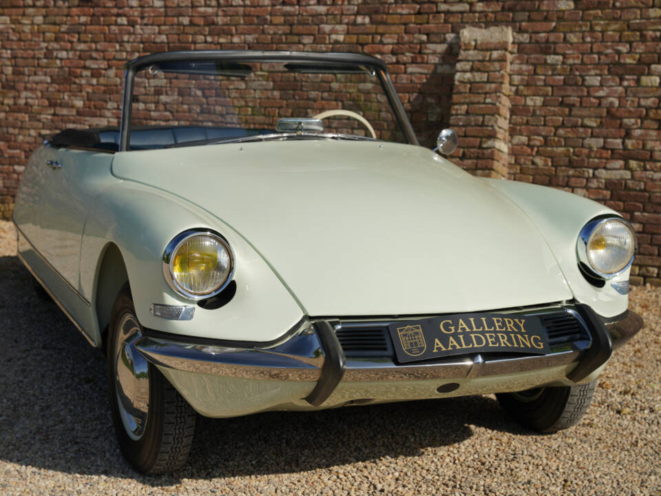 Imagen 24/50 de Citroën ID 19 Usine (1963)
