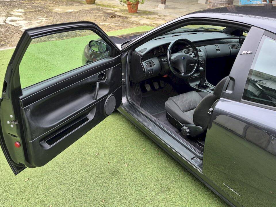 Immagine 26/63 di FIAT Coupé 2.0 16V (1994)