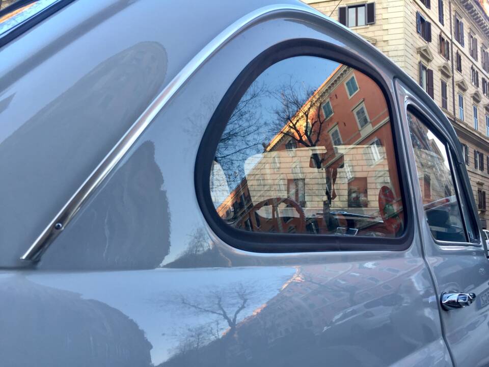 Obraz 28/33 pojazdu FIAT 500 L (1970)