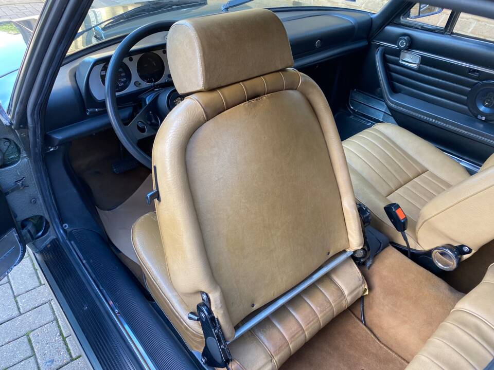 Imagen 33/58 de Peugeot 504 V6 Coupe (1977)