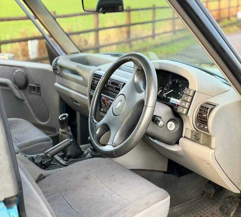 Imagen 31/43 de Land Rover Discovery 300tdi (1997)