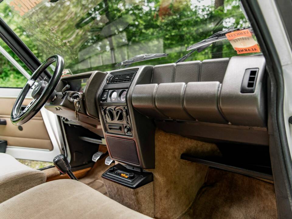 Image 31/49 of Renault R 5 Turbo 2 (1984)