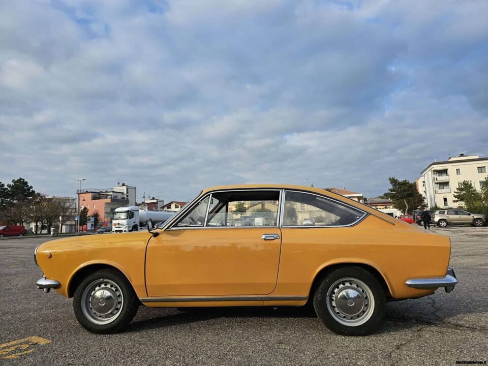 Image 5/20 of FIAT 850 Sport Coupe (1968)