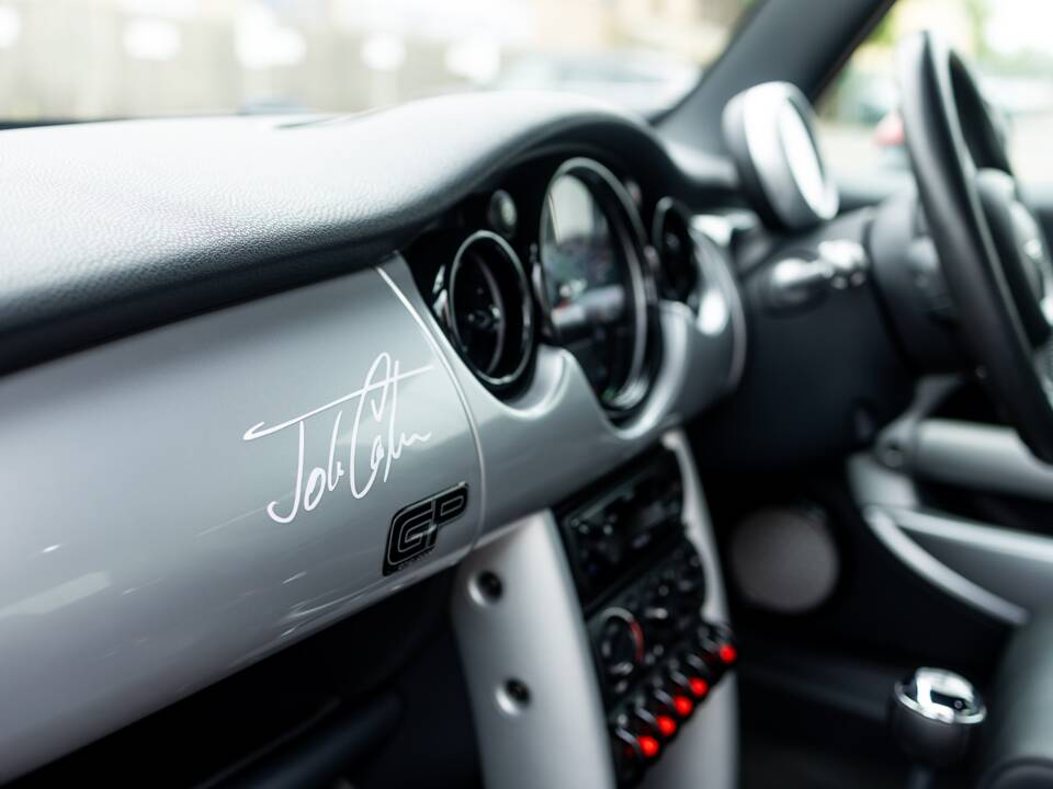 Imagen 47/50 de Mini Cooper S JCW (2006)