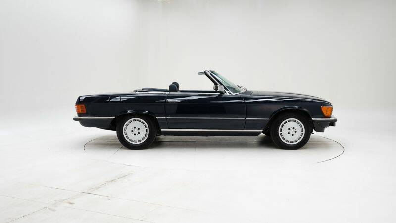 Image 6/15 de Mercedes-Benz 280 SL (1980)