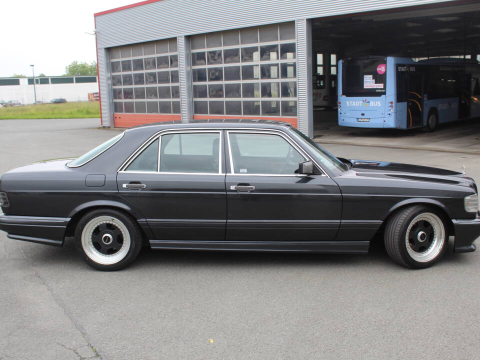 Bild 2/19 von Mercedes-Benz 300 SE (1991)