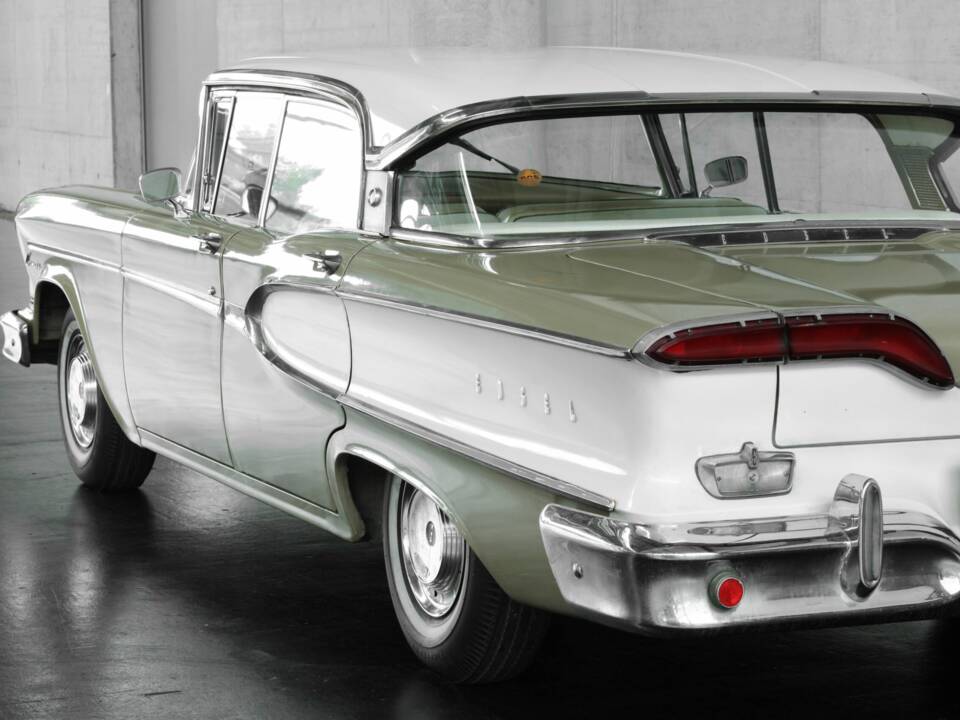 Bild 9/50 von Edsel Corsair Hardtop (1958)