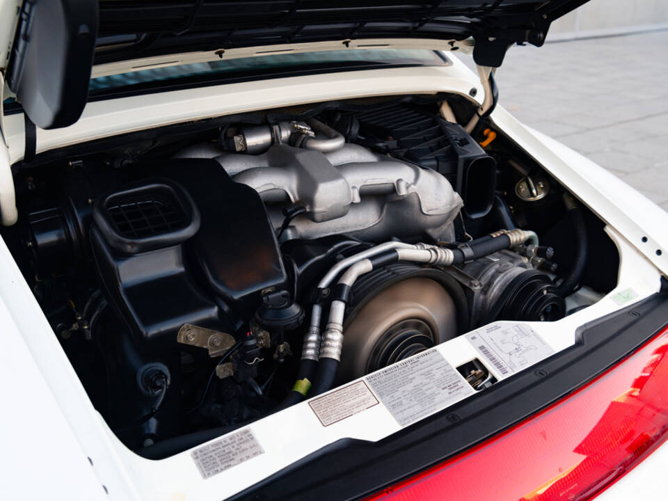 Bild 3/50 von Porsche 911 Carrera 4S (1996)