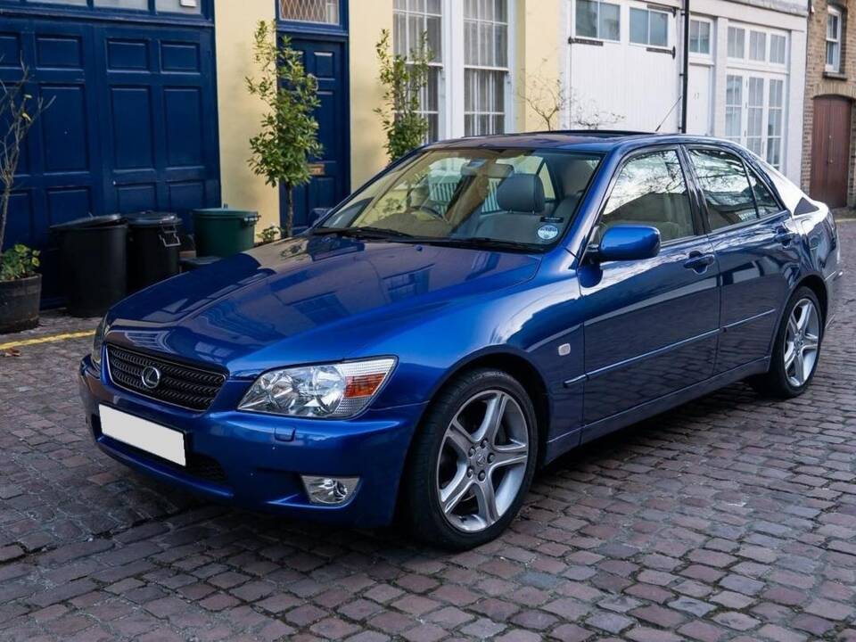 Bild 1/50 von Lexus IS 200 (2002)