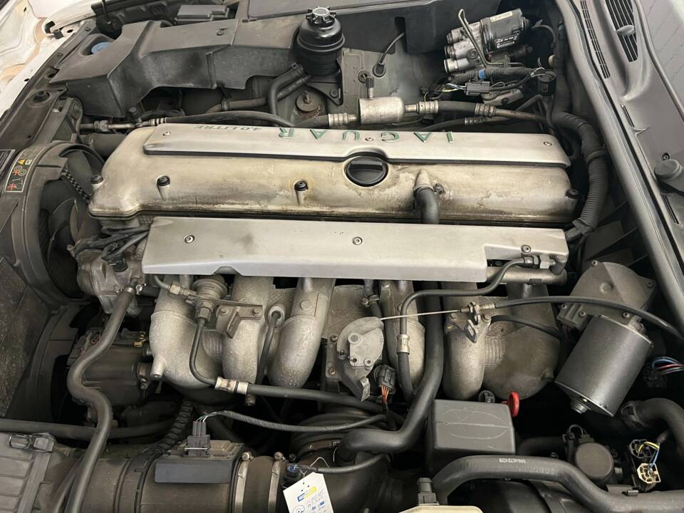 Image 5/15 of Jaguar XJ 6 4.0 Sovereign (1997)