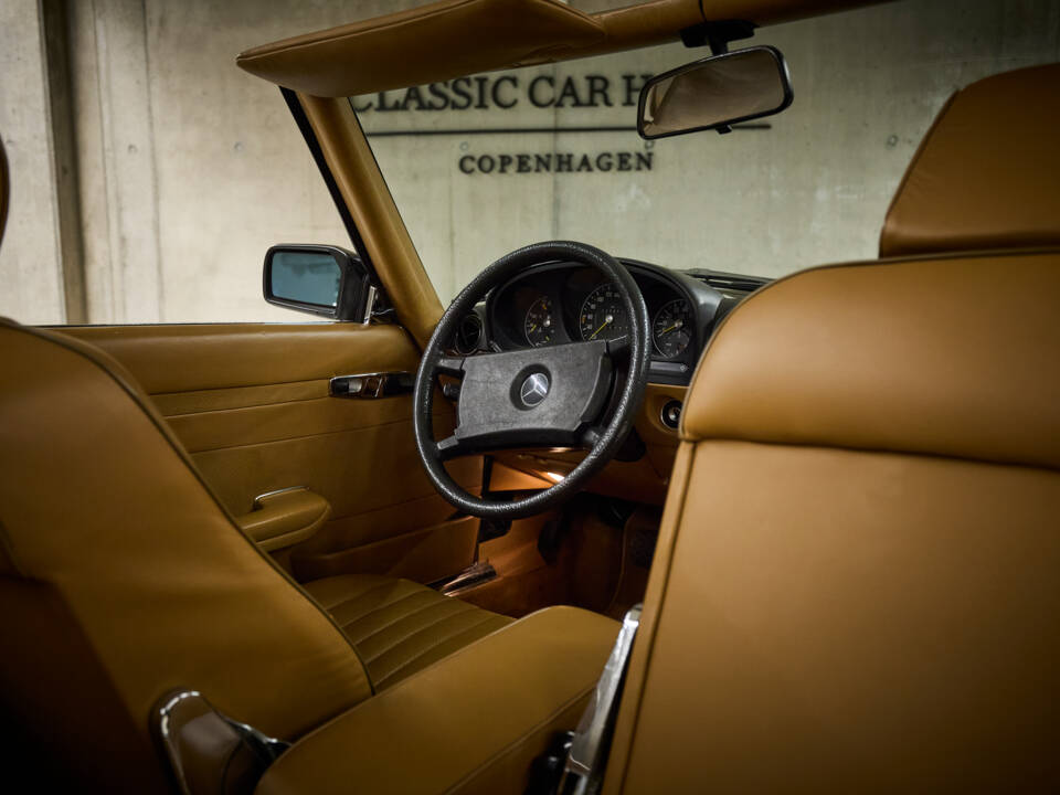 Image 60/99 of Mercedes-Benz 300 SL (1987)