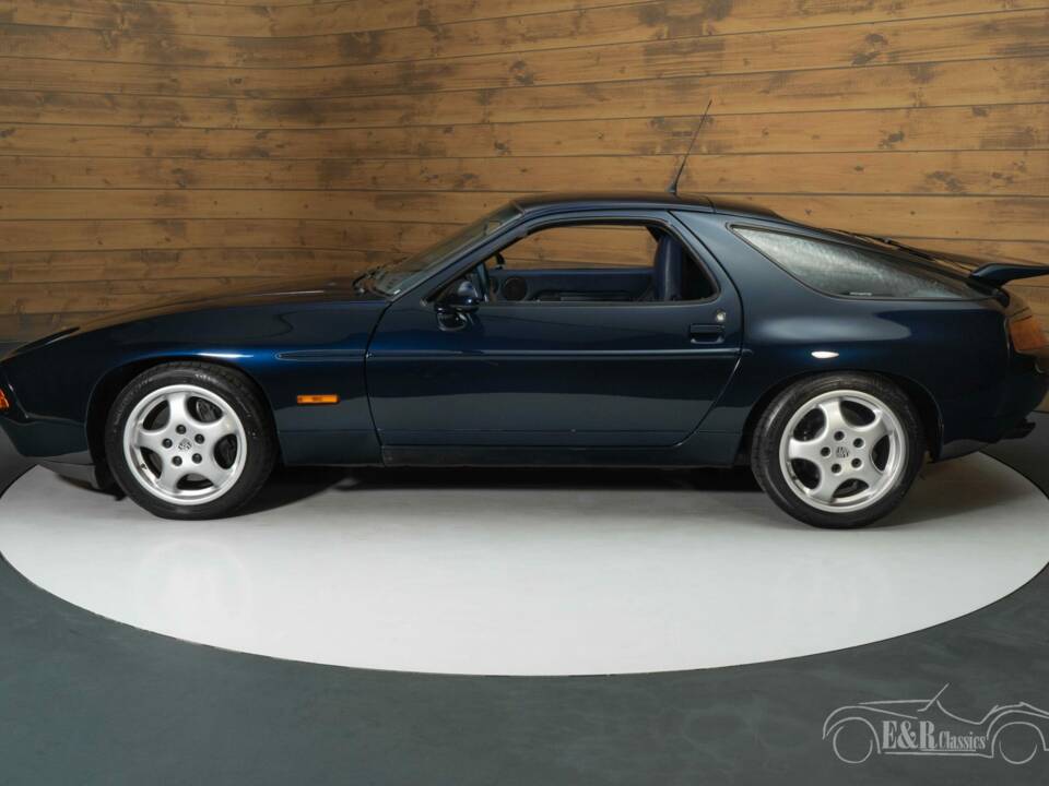 Imagen 2/5 de Porsche 928 GTS (1992)