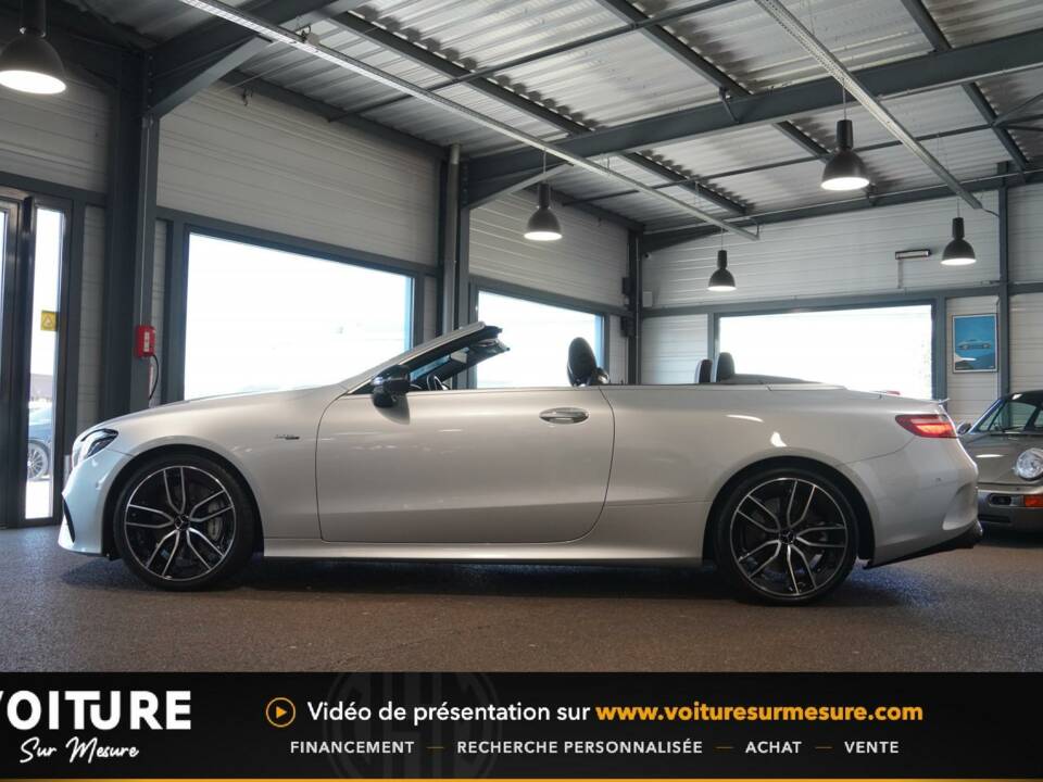 Image 15/38 of Mercedes-Benz E 53 AMG 4MATIC T (2019)