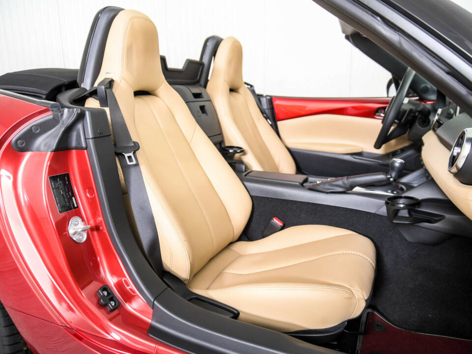 Image 29/50 of Mazda MX-5 2.0 (2015)