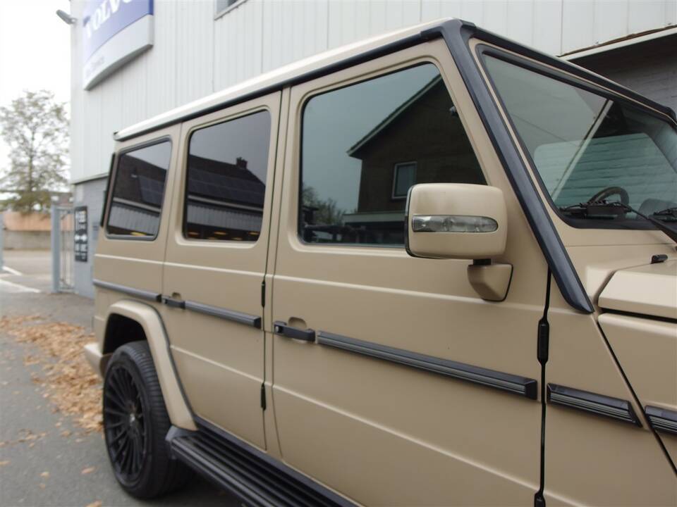 Bild 28/99 von Mercedes-Benz G 500 (lang) (2003)