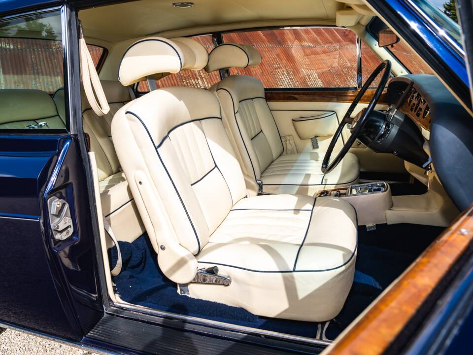 Image 2/15 of Rolls-Royce Silver Spur Park Ward (1969)