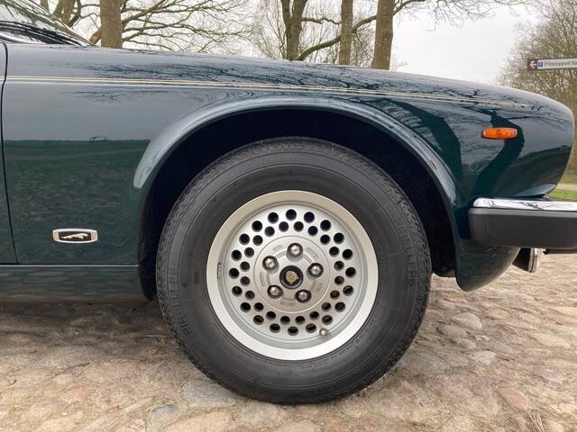 Bild 25/40 von Jaguar XJ 12 (1992)