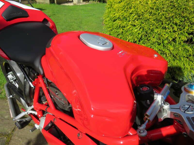 Bild 17/48 von Ducati 749 R (2005)