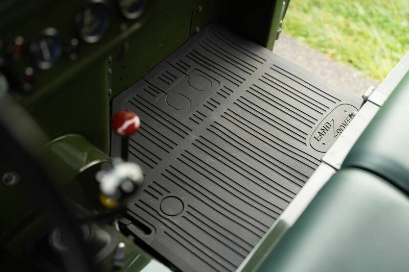 Image 19/48 of Land Rover 80 (1951)