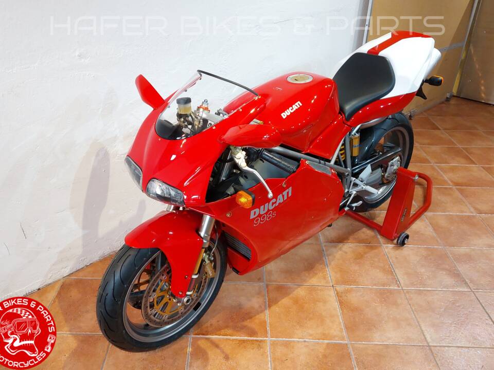 Immagine 8/34 di Ducati DUMMY (2003)