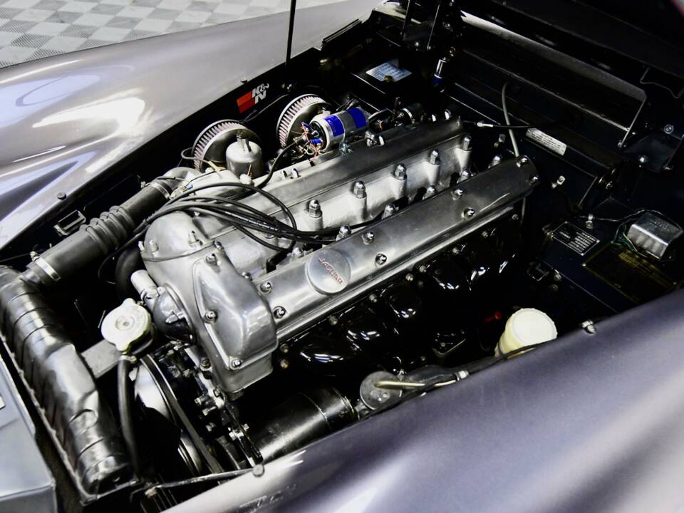 Image 31/46 of Jaguar XK 150 3.4 S OTS (1958)