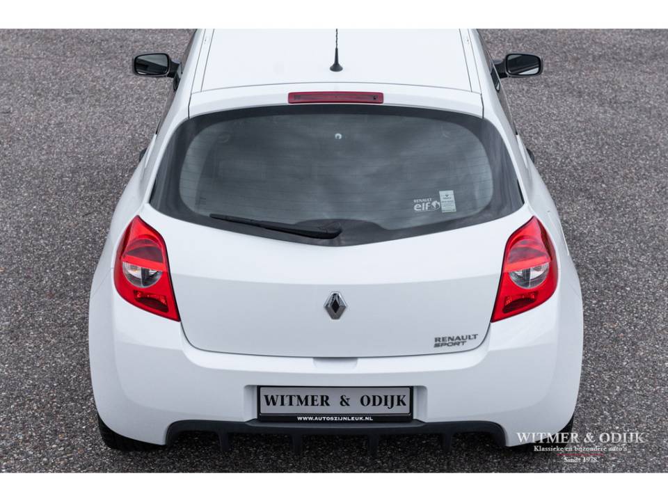 Image 11/27 of Renault Clio II 2.0 RS Cup (2009)