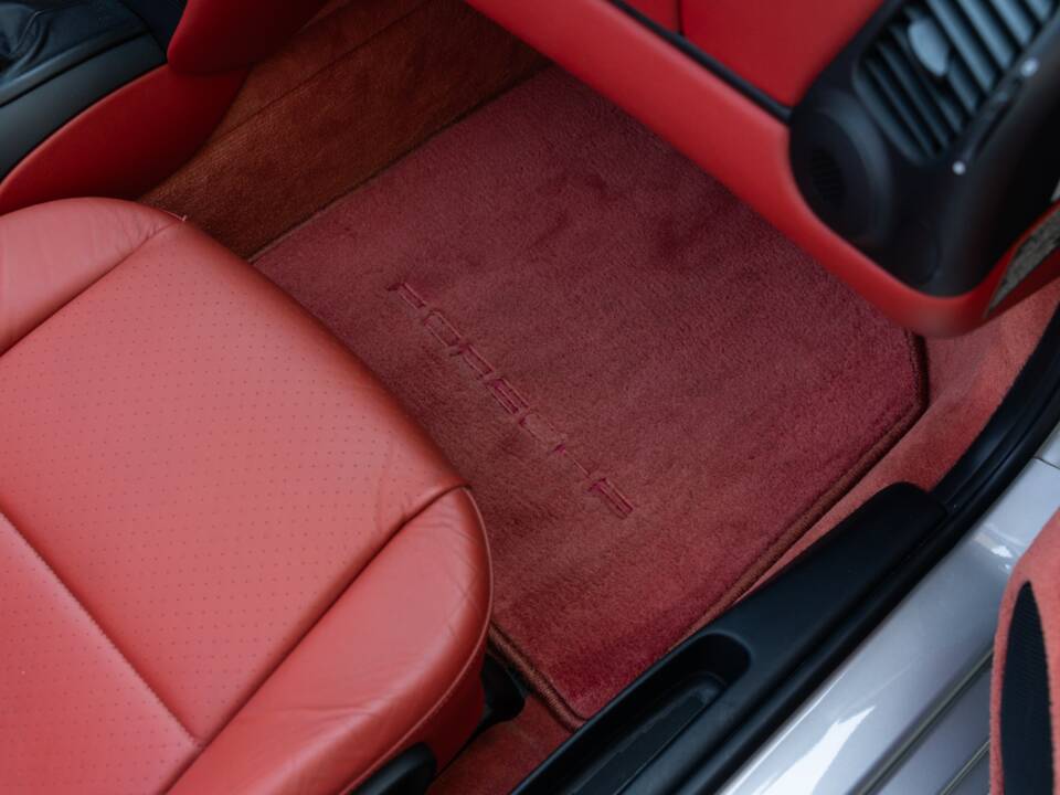 Image 52/73 of Porsche Boxster (2001)