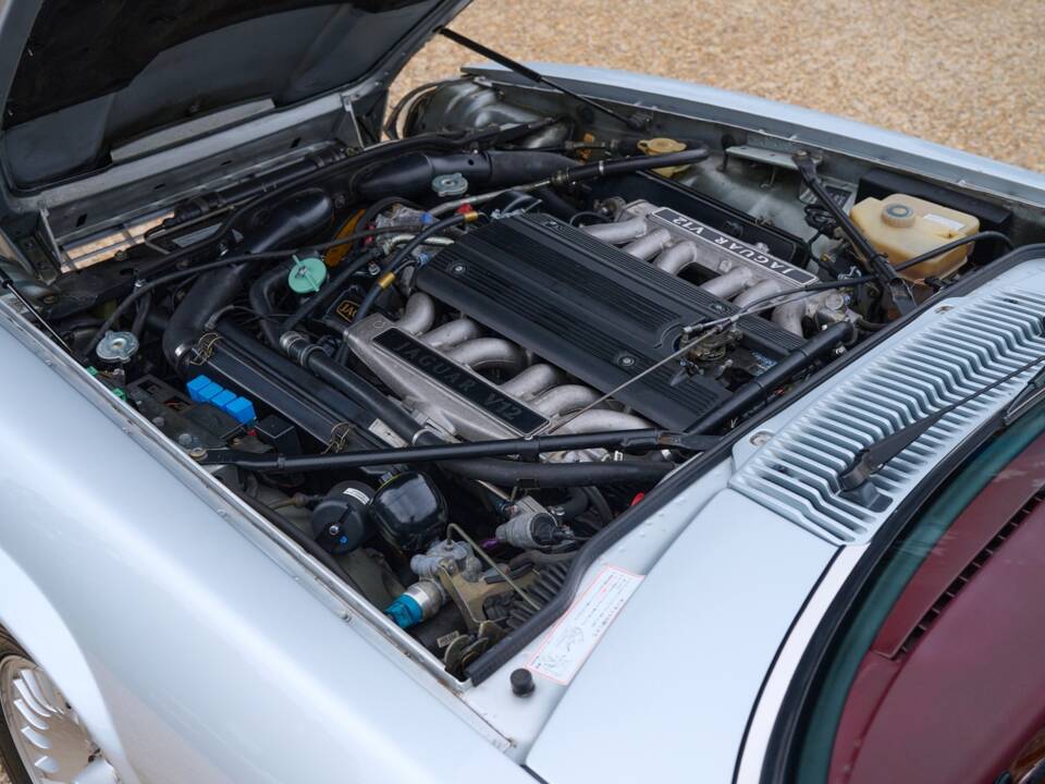 Image 5/50 of Jaguar XJS 6.0 (1993)