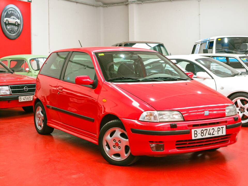 Image 1/39 of FIAT Punto GT (1995)