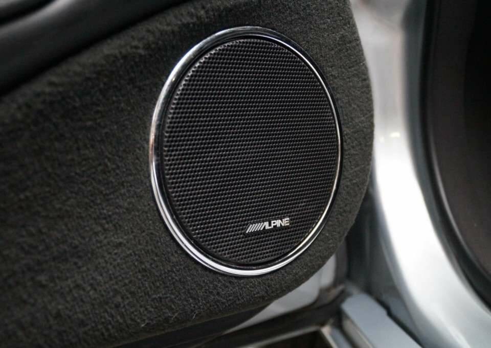 Image 44/50 of Jaguar XJ 8 4.2 (2007)