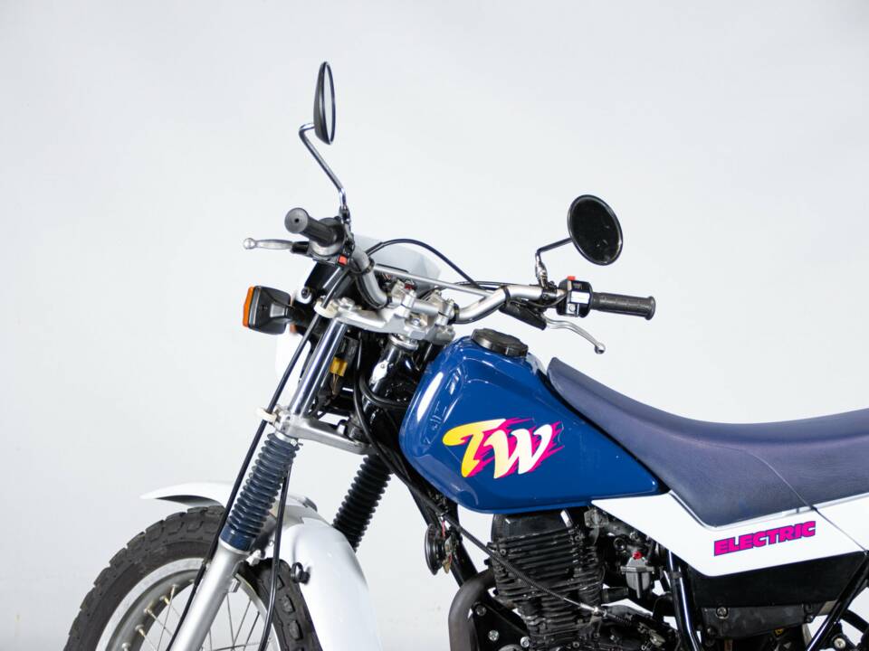 Bild 29/50 von Yamaha DUMMY (1995)