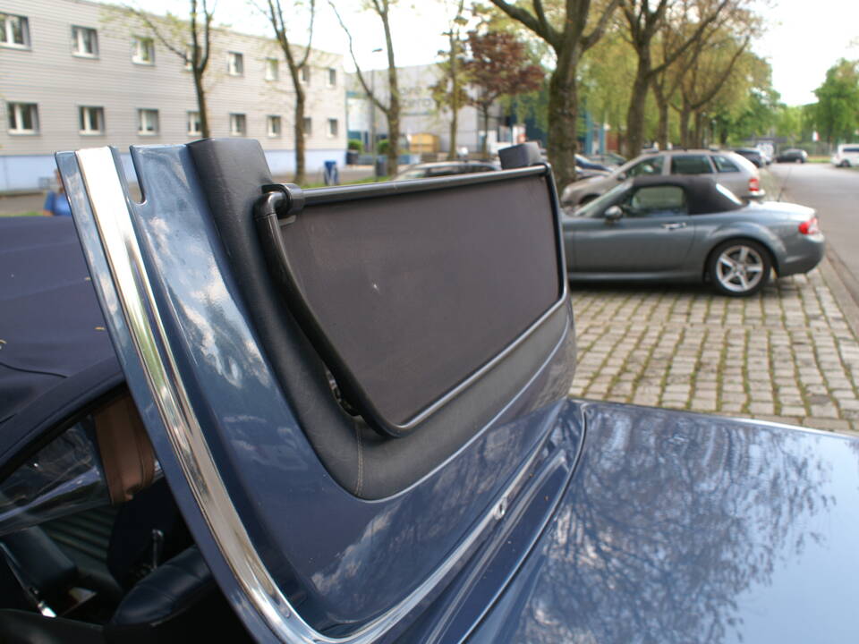 Imagen 9/9 de Mercedes-Benz 380 SL (1983)