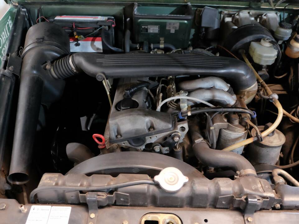 Bild 25/26 von Mercedes-Benz 250 GD (lang) (1989)