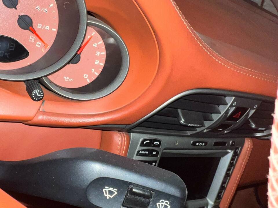 Image 10/17 of Porsche 911 Carrera (2005)