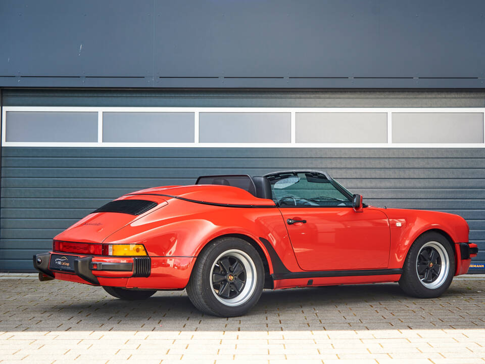 Imagen 35/47 de Porsche 911 Speedster 3.2 (1989)