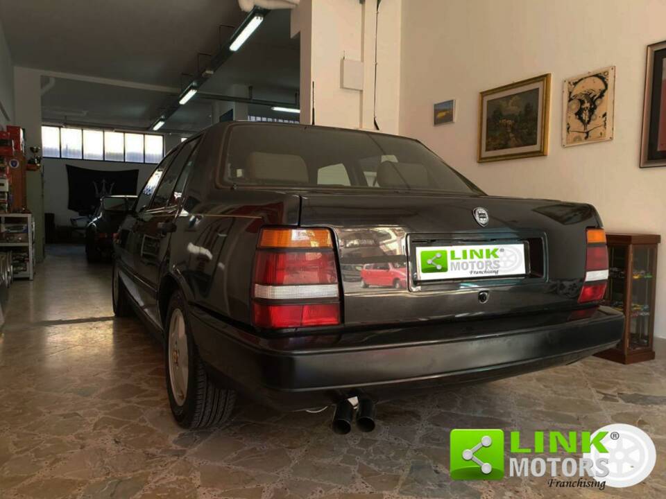 Immagine 22/50 di Lancia Thema 8.32 (1989)