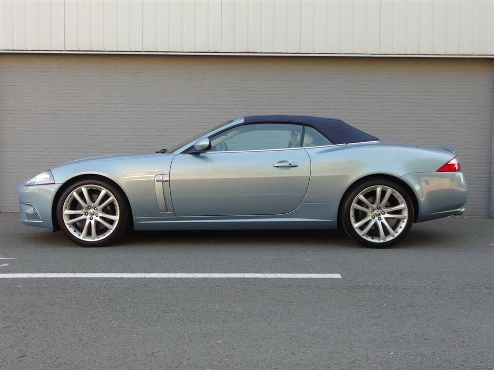 Bild 5/100 von Jaguar XKR (2008)