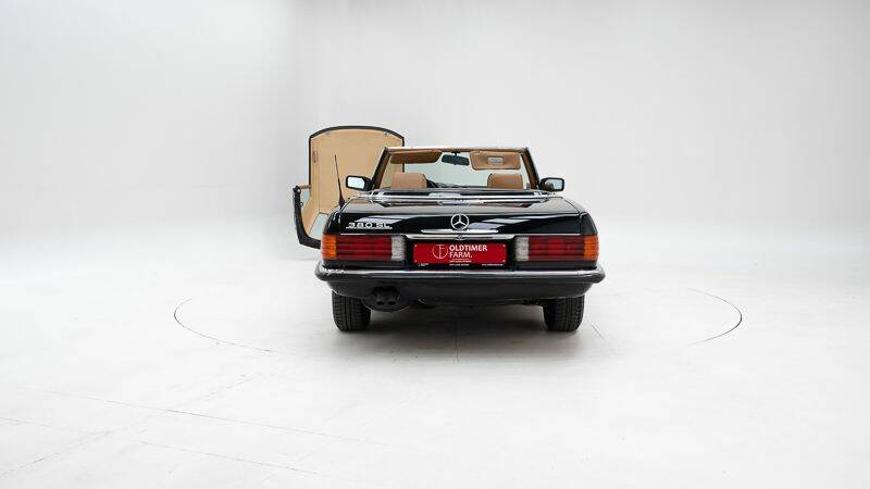 Image 7/15 of Mercedes-Benz 380 SL (1985)