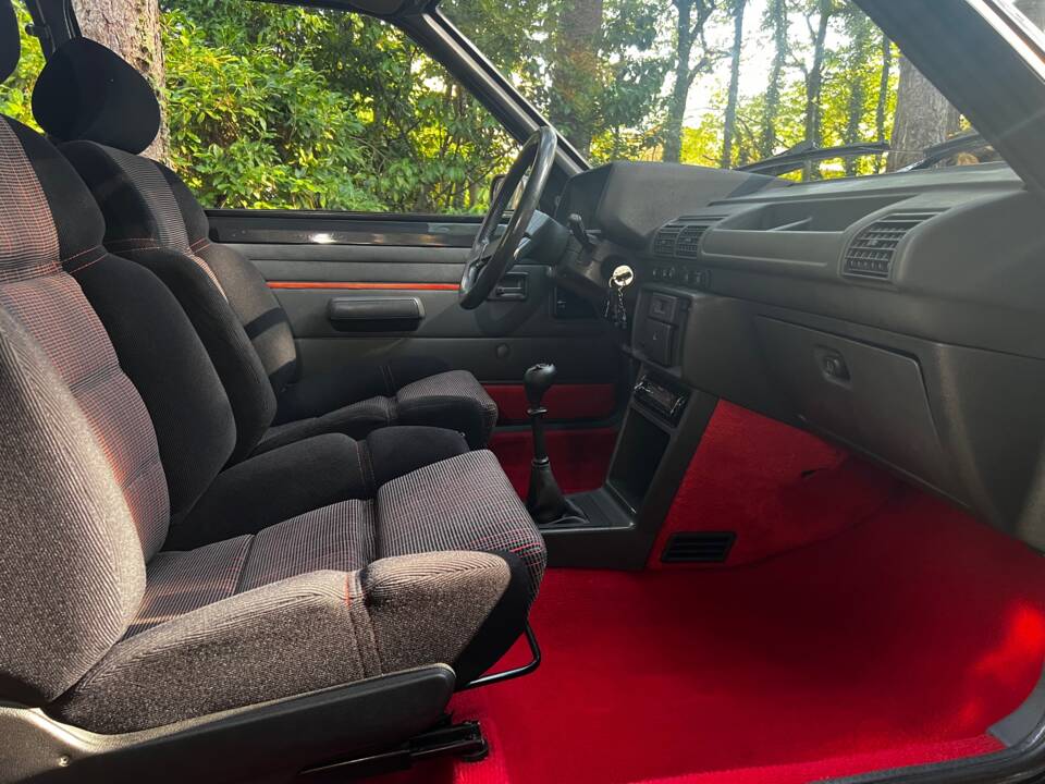 Bild 35/39 von Peugeot 205 GTi 1.6 (1986)