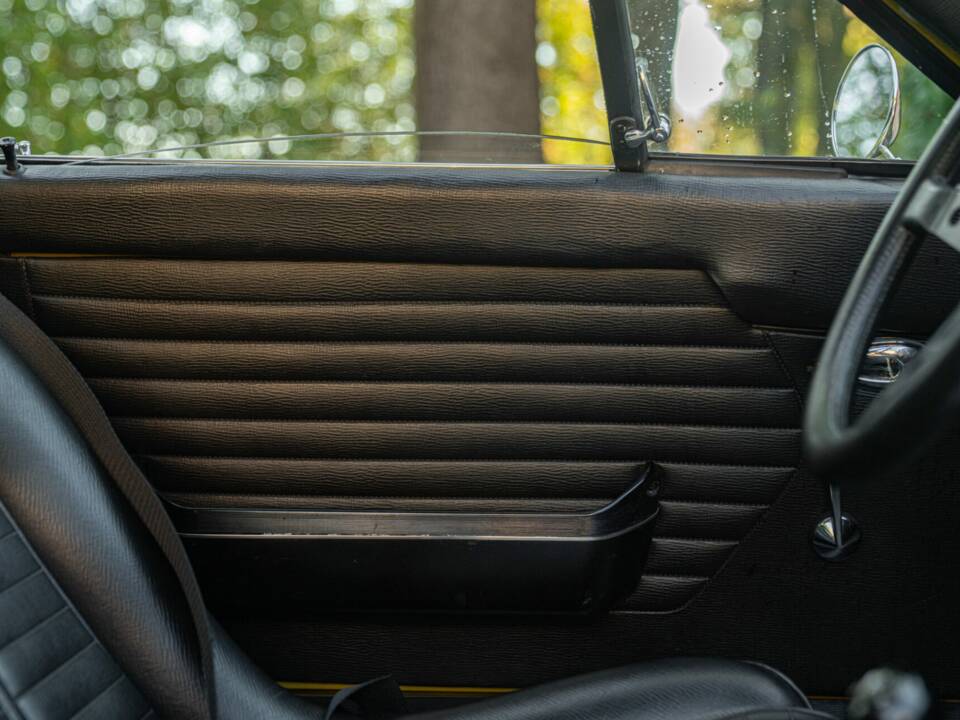 Image 37/50 of Ferrari Dino 246 GT (1971)