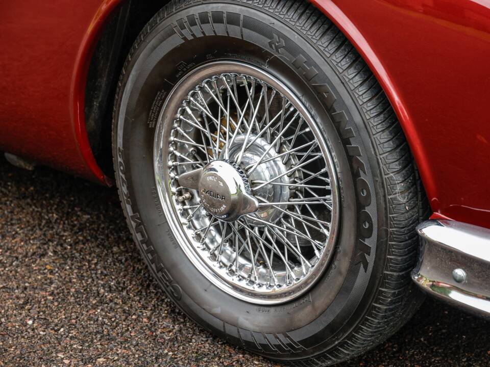 Image 23/42 of Jaguar Mk II 3.8 (1962)