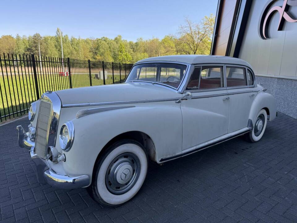 Afbeelding 13/50 van Mercedes-Benz 300 c (1956)