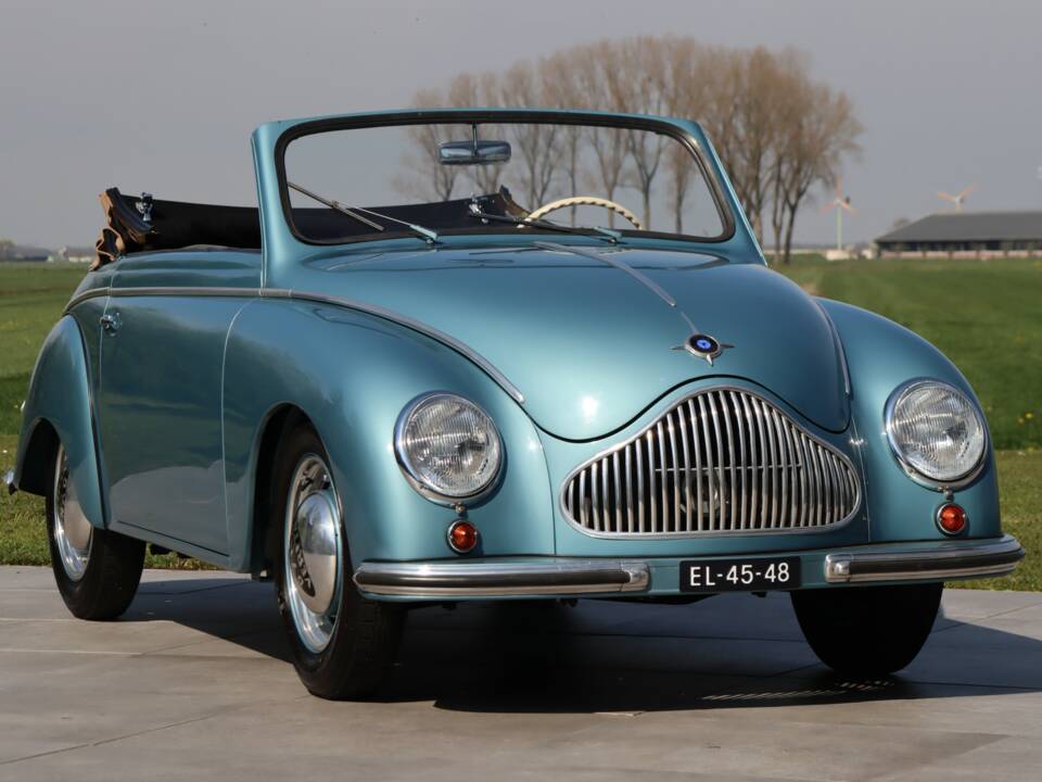 Image 44/50 of Dyna-Veritas Cabriolet (1952)