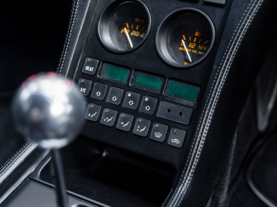Bild 35/56 von Ferrari 348 TB (1992)