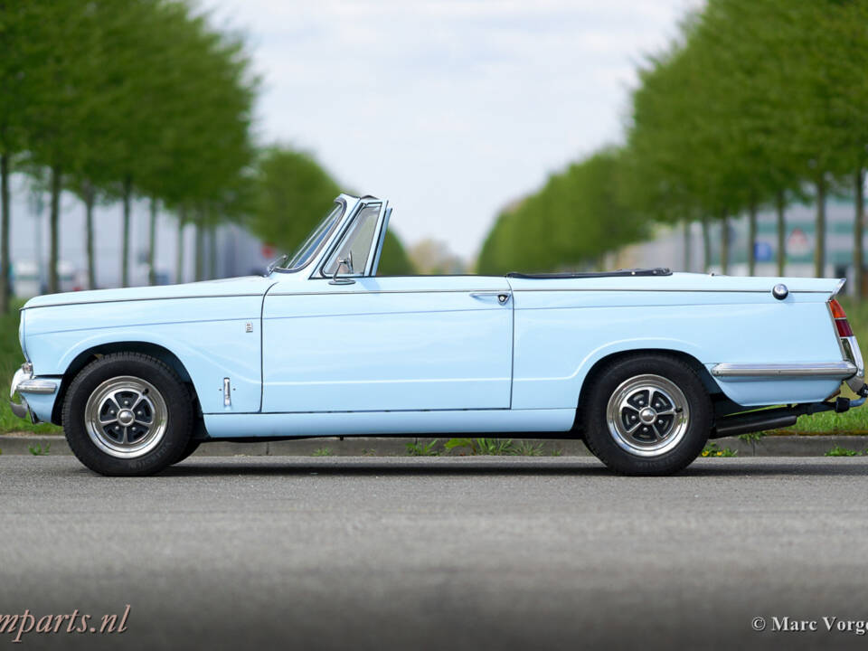 Image 3/26 de Triumph Vitesse 2-litre Mk II (1968)