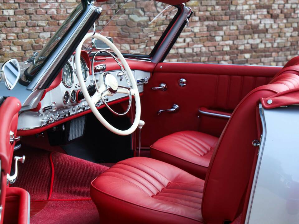Image 3/50 de Mercedes-Benz 190 SL (1960)