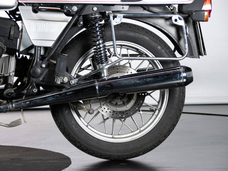 Bild 15/50 von BMW R 100 RS (1981)